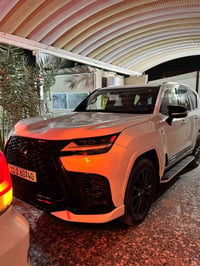 لكزس LX700 • ٢٠٢٥ • ماشي ٤٥ الف
