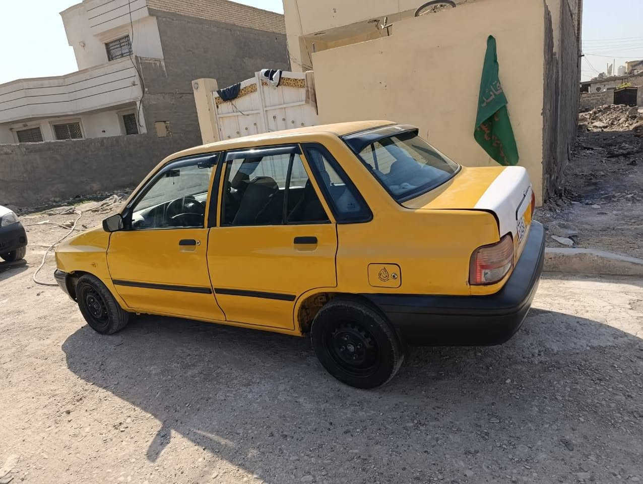 للبيع موديل 12 سياره حلوه وكلهه شغاله مصفره غرامات بسمي  السعر 22 وبيهه مجال رقم التليفون ***********
