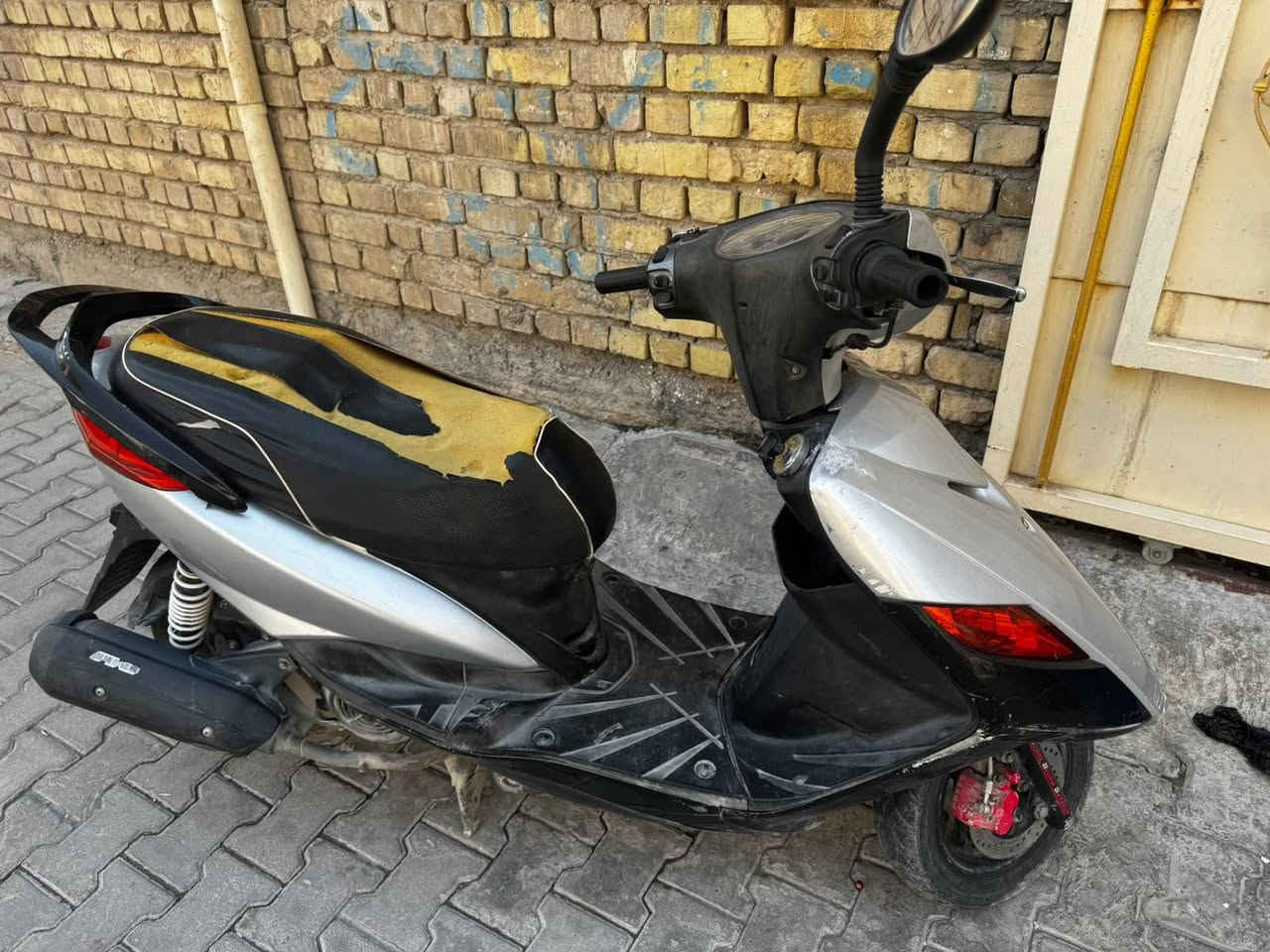 السلام عليكم ثعلب جديده مكفوله عامه مكان شعله شارع 60 سعر 550 وبيه مجال حك جيه الاستفسار ***********
