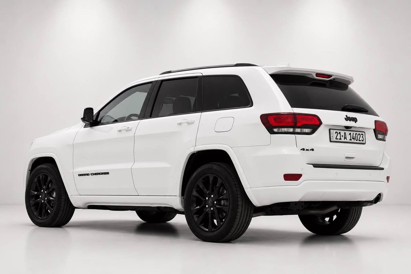 JEEP GRAND CHEEROKE 2020
BLACK TOP
کلین تایتڵ دەعامی بۆ دەعامی بەشەرت 
88هەزار میل رۆیشتووە 
فول فول مواسەفات 
بەسمە 
سڵاید 
حاسە
سنوق شەفت
ڕاداری ئاوینە 
ڕاداری دواوە شاشە گەورە 
کوشن هیتەر 
کوشن جلد و شاموا 
کوشن کارەبای 
نرخ ٢٨٠$ 
*********** السليمانية, العراق
