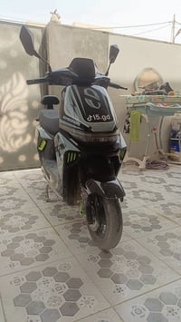 سكوتر كهربائي • ٦ بطاريات 20Ah • نظيف ومرتب