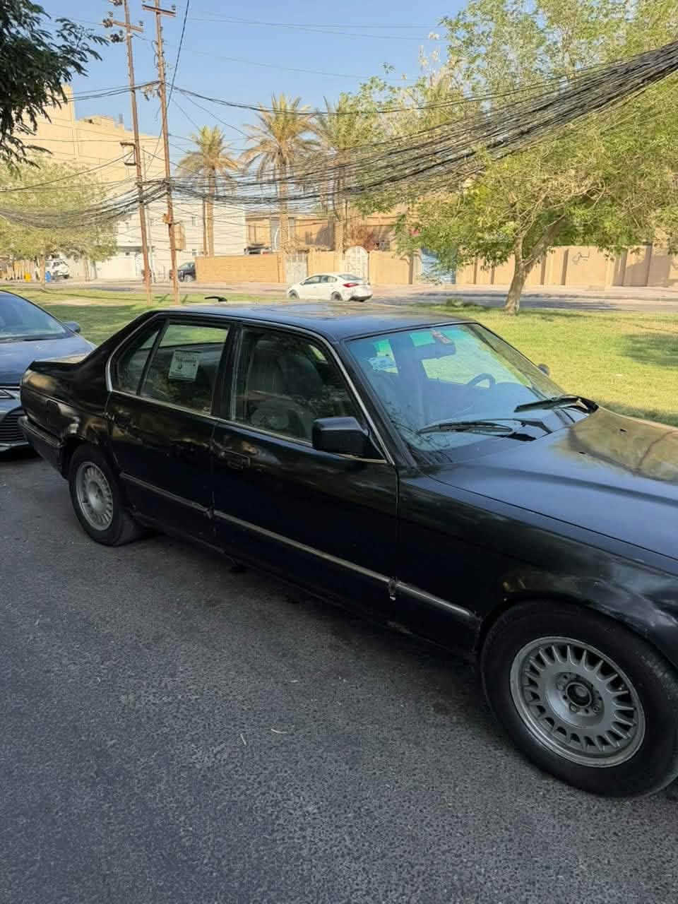 سلام عليكم بي ام حجم 735 رقم مميز مكينه وكير بطه مكينه كايمه بس تشتغل السياره ابيع كوم حديد السعر 36 وبيه مجال بسيط حك الجيه ***********
