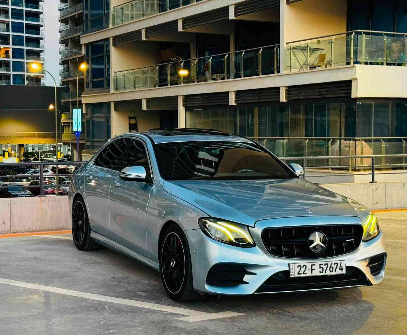 للبيع مارسدس E300 AMG
مع باج تظليل من دائرة مرور اربيل 

موديل 2018
فتحة سقف 
صندوق كهرباء 
لد متغير الوان 
كامره خلفيه
كشنات كهرباء تدفئه
كشنات جلد قرميدي
سماعات برو مستر 
شاحن لاسلكي 
اوتو بارك +اوتو هولد
5 انظمة قياده
شاشه حجم كبير 
رادار امامي +خلفي +جانبي 
لايت متحرك 
حساسات 360 درجه
نايت ادشن
ماشيه ٧٢ الف
صور الحادث ع الخاص
السياره جاهزه من كل النواحي ع ايد وحده 
صفر مسج
السعر 21800$ 
للاستفسار ***********
المكان مجمع بوابة العراق
