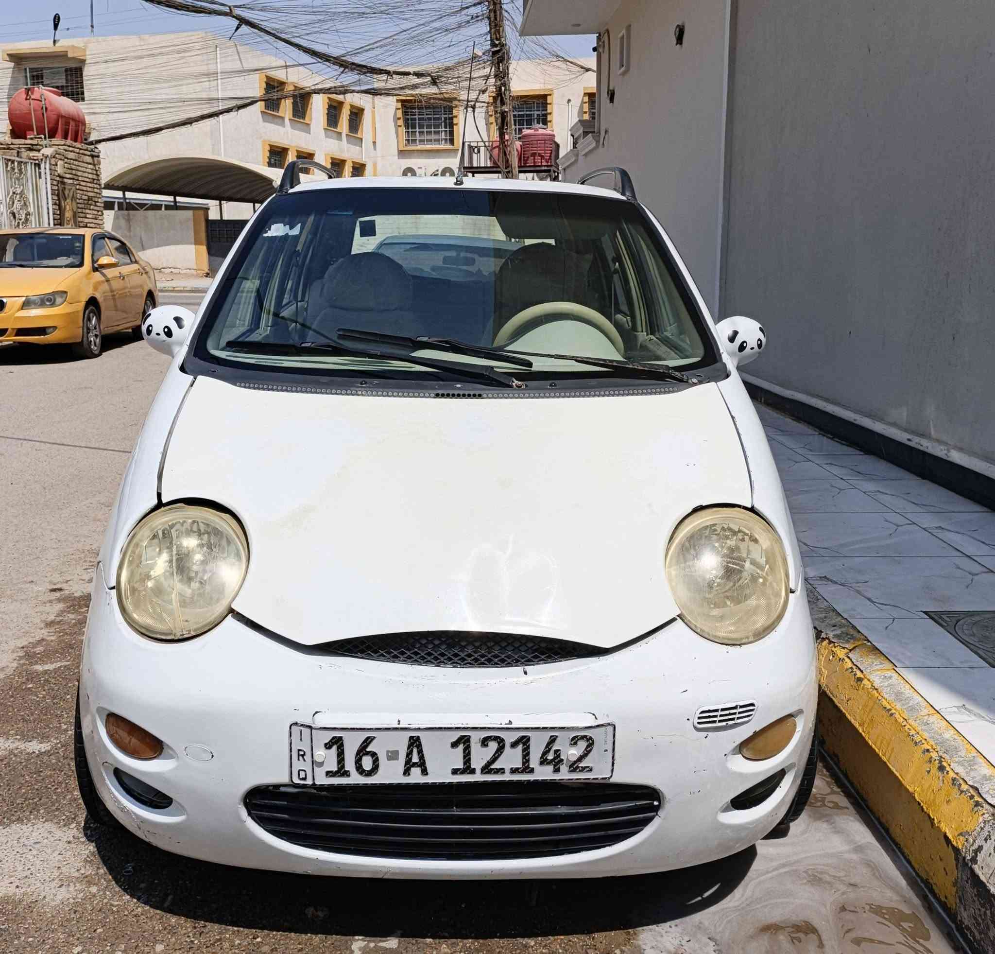 سيارة نوع كيو كيو موديل ٢٠١٣ ماشية ١٨٠ كم سيارة جاهزة ويل كب مصابيح زنن سعرها ٢٥ ورقة وبيها مجال العنوان ناصرية -حي  اريدو موبايل ***********
