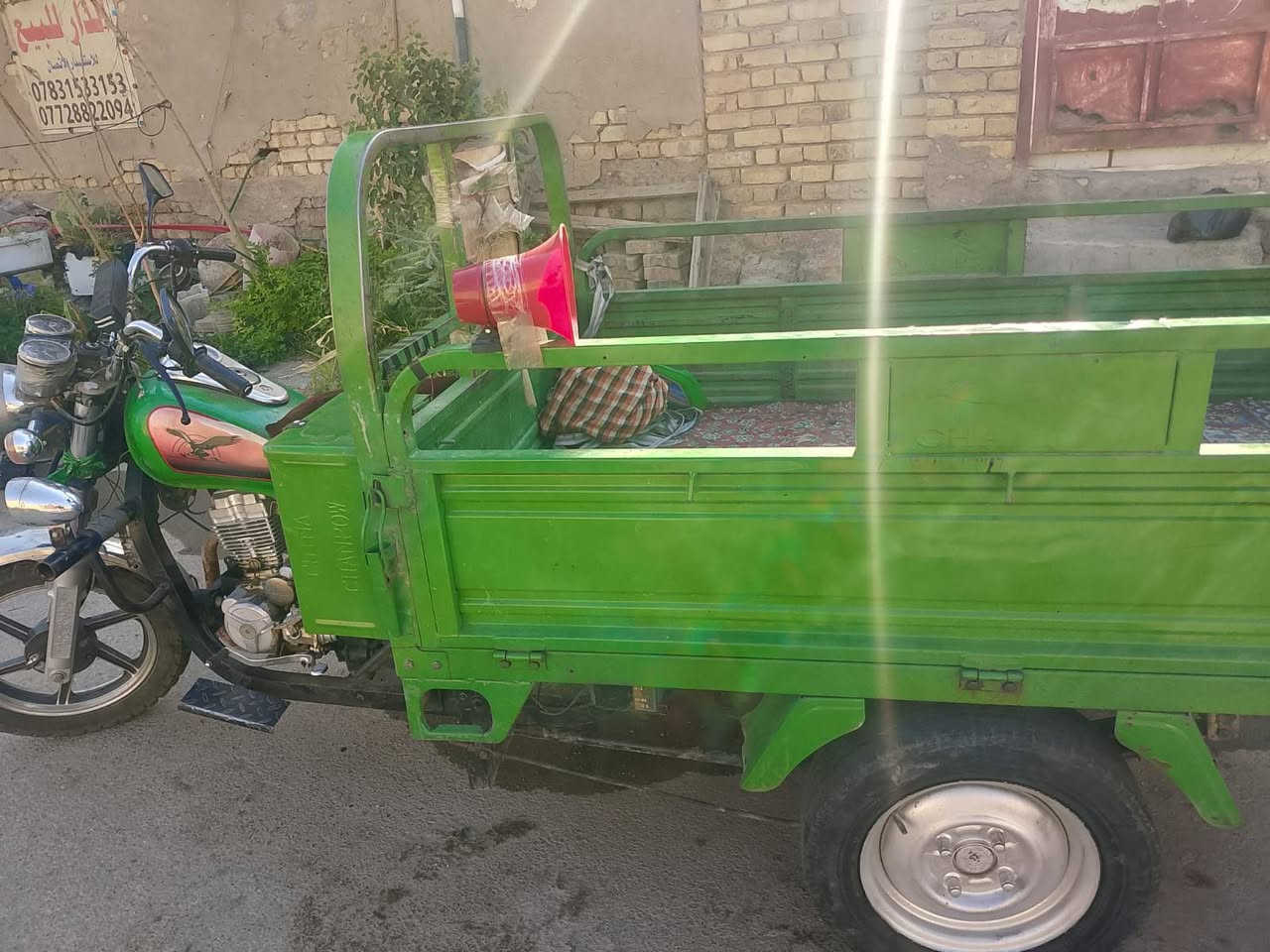 السلام عليكم ورحمة الله ستوته  جمره للبيع موديل ٢٣ رقم وسنويه تحويل كوت زين القوس بيها مكينه دايوان الشراي يتصل *********** ب٢٢٠٠ وبيها مجال جاهزه
