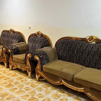 طقم كنب • قابل تفاوض