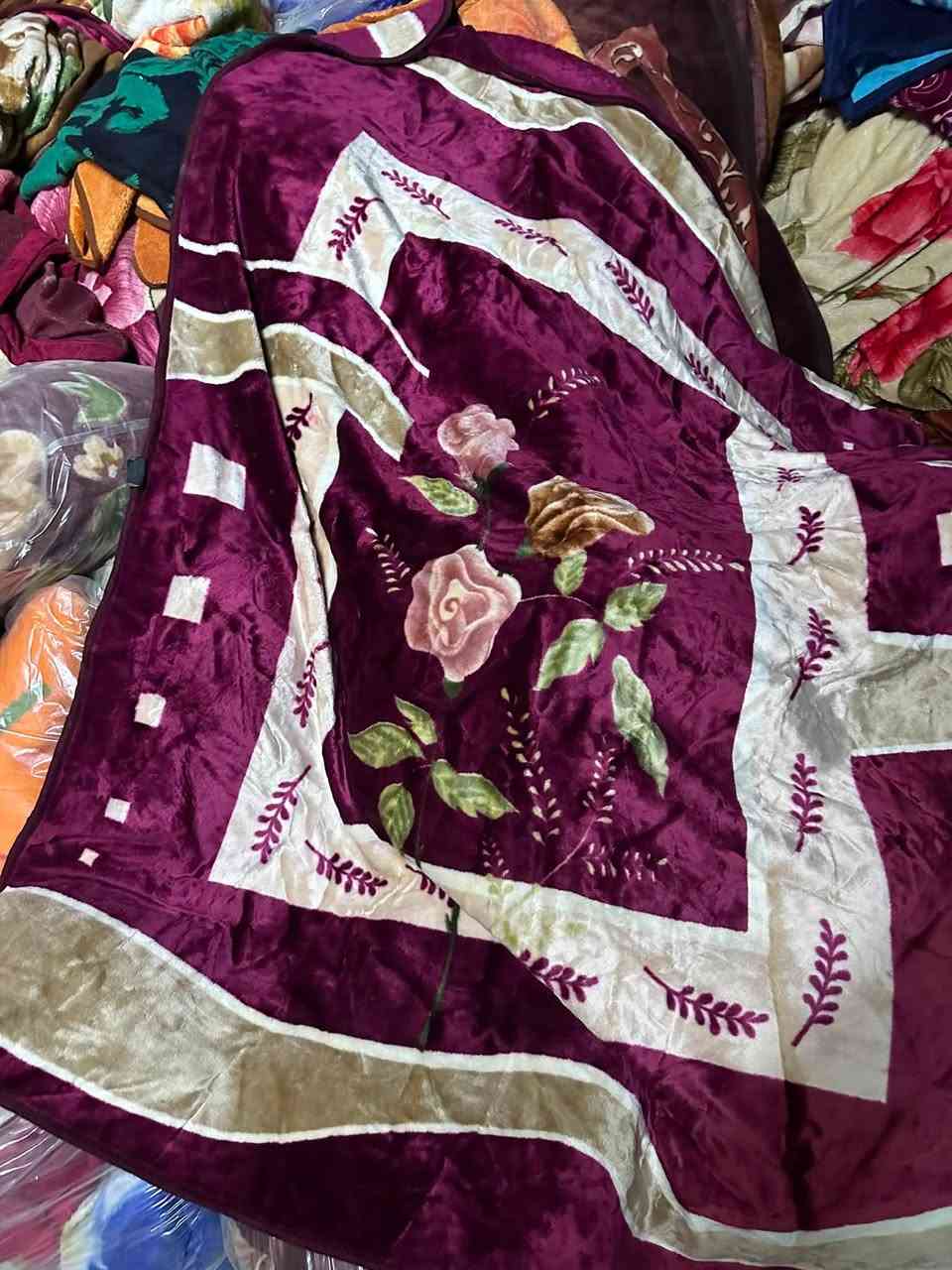 داشکان بە تانی یەک نەفەری٨٠٠٠ دوونەفەری١٥٠٠٠ دۆشەک ٦٠٠٠ لۆک ١٠٠٠٠
کلار- حه مه ي كريم- سه رووي قوتابخانه ي ئەڵوەن  -فەرعی سالۆن شيراز 

***********
