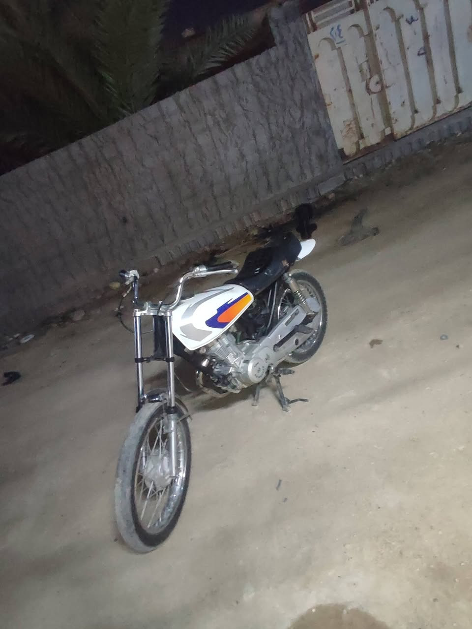 سلام عليكم اربعه كير كلك كلك دراجه تعمير محرك اخرس شعله معدل السعر 400وبيها مجال ***********
