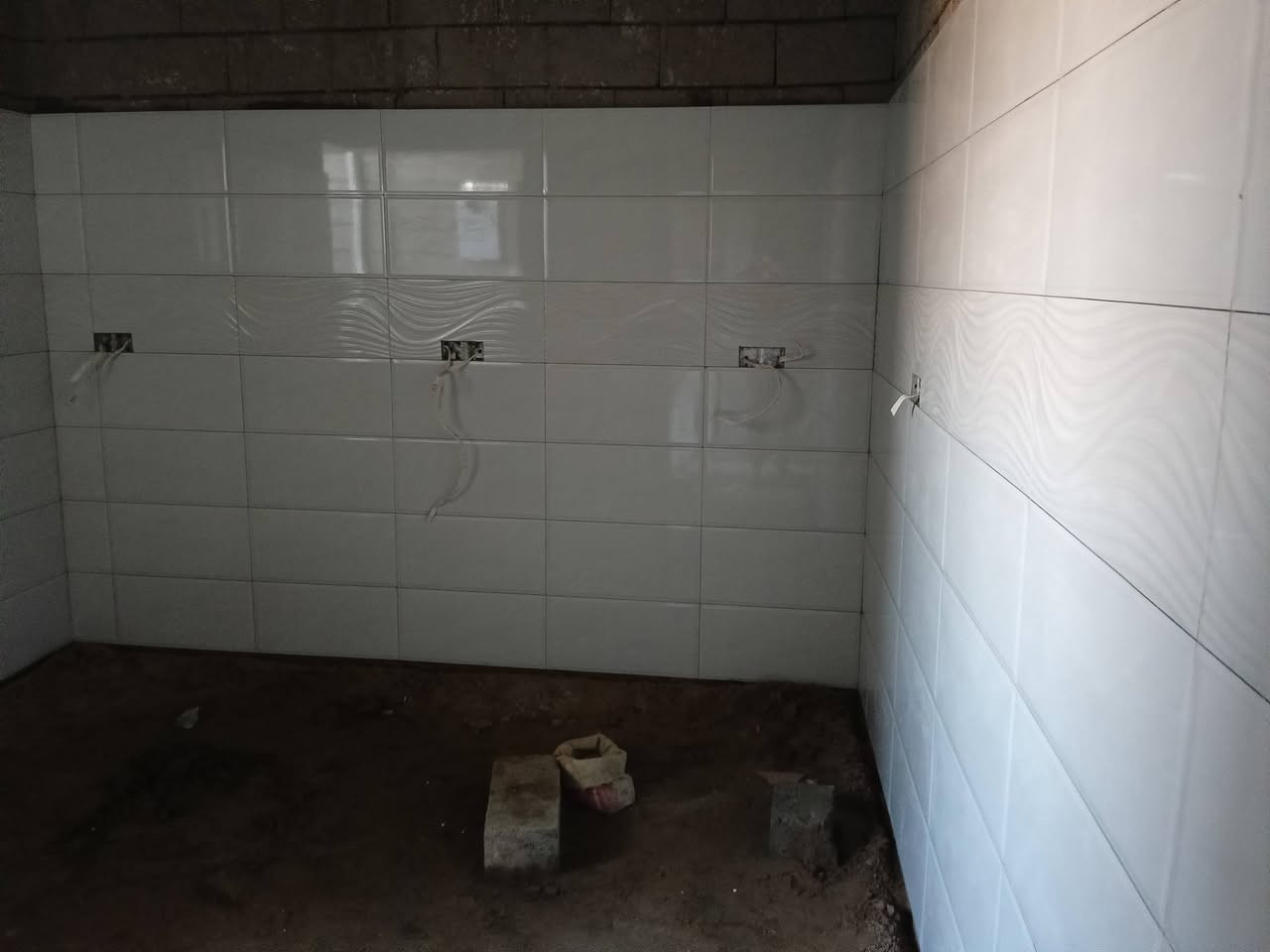 السلام عليكم متفرغ حالين استلام مهندس /***********
