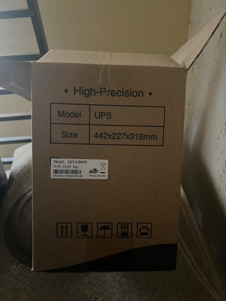 السلام عليكم
Ups اونلاين للبيع 
صاله ٣ اشهر من جبته الجهاز جديد كلش ويطي فولطية ثابتة مثل ما بالصور يفيد الاجهزة الحديثة مثل pc او بلي فايف بطاريته جديدة بعدها 

اخذته ب ٢٢٠ ابيعه ١٥٠ للتواصل واتس اب ***********
