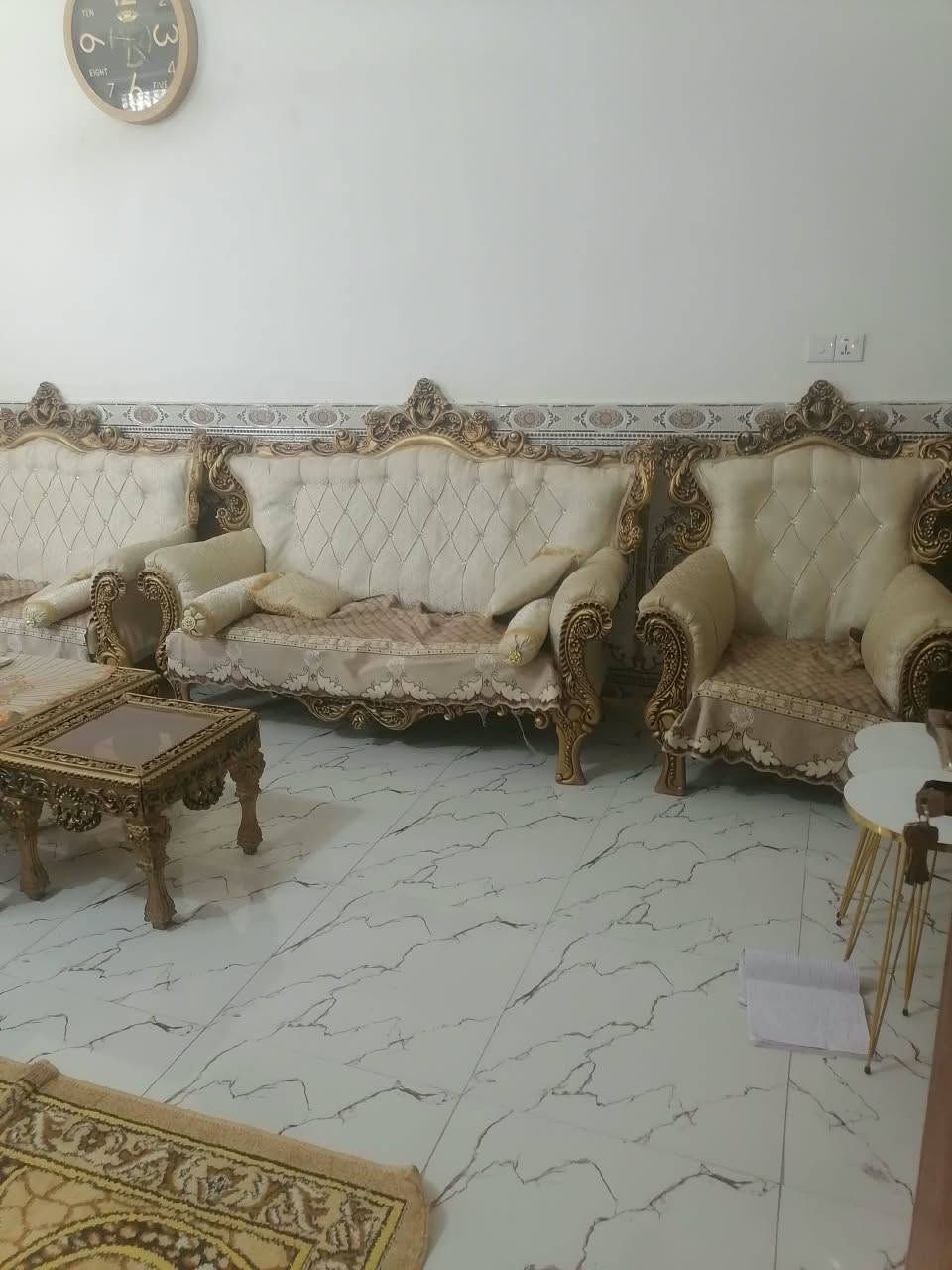 تخم ملكي نضيف جدا 700وبي مجال ***********
