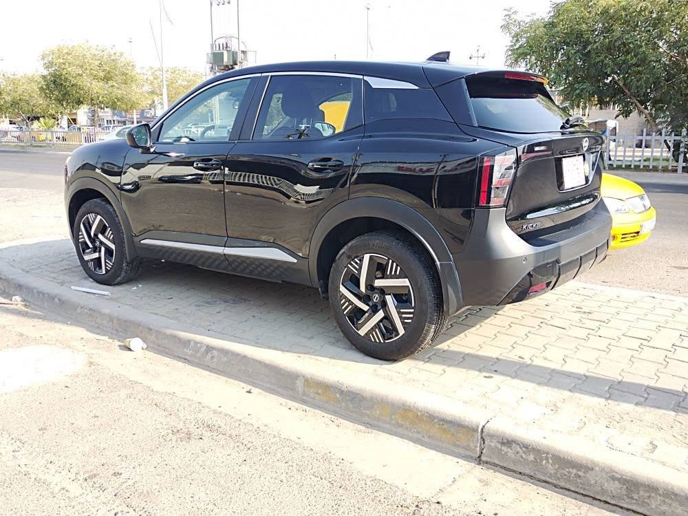 ..نيسان كيكــس 2025//SV
..السعـر 175$
..العــداد 1704كم
..السيارة بدون صبغ 
..المواصـفات 
..4سلنـدر حجـم 2000
..بصمـة .تشغيـل بصـمـة
..اوتـومـاتيـكCVT
..مقـاعد قمـاش
..شـاشة يـدعـم ابـل كـاربلـي +انـدرويـد اوتـو لاسلكـي
..الـنضـام الصـوتـي 6سمـاعـات
..المكيـف اوتـوماتيـك
..شـاحن لاسلكـي 
***********

*********** كركوك, العراق
