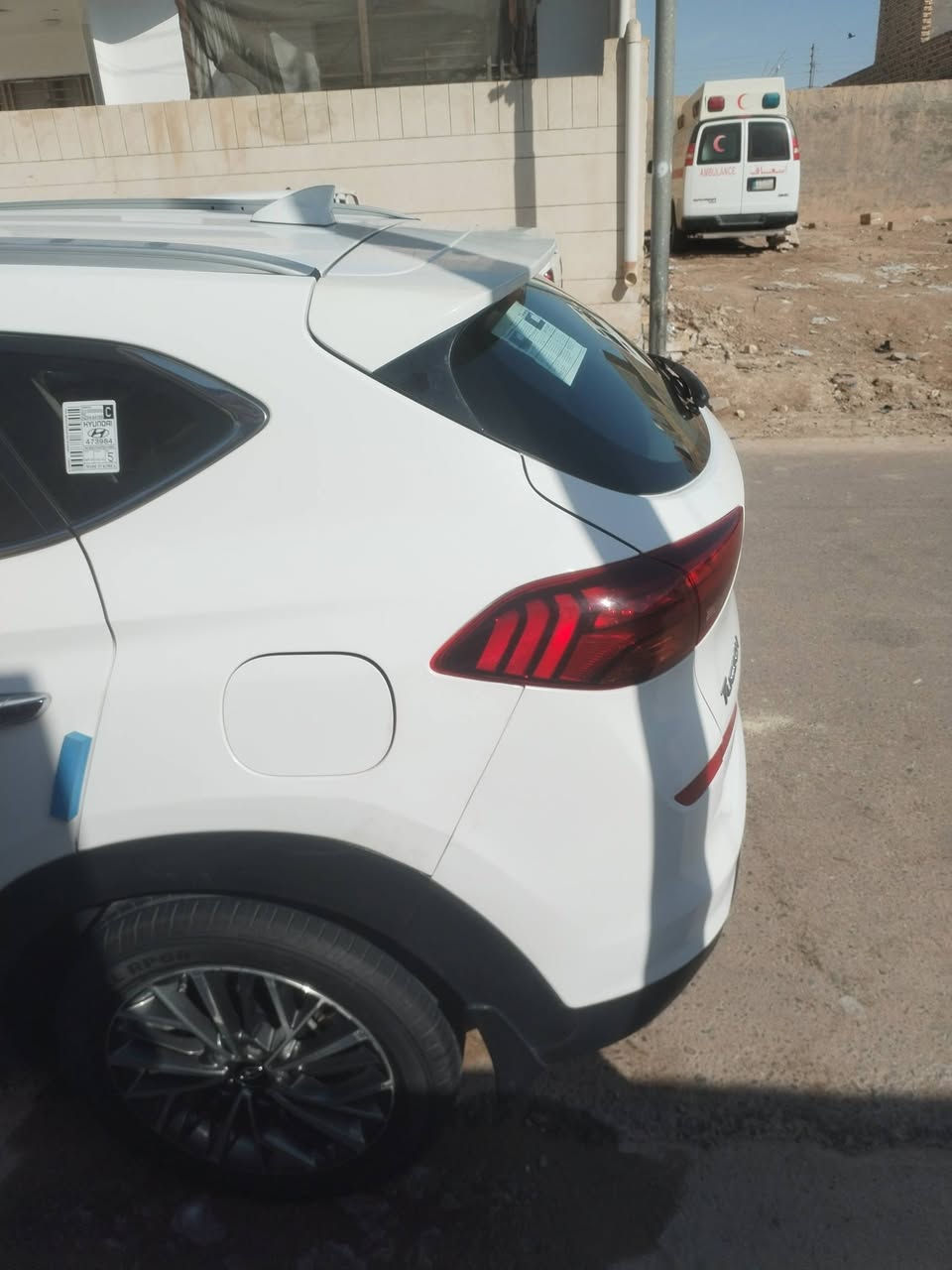 توسان للبيع موديل ٢٠٢٠ او مراوس ابسورنتو مكفَوله خليجي ما عدا بارد بسيط كلش رقم بغداد الدولي فول مواصفات عدى البنرامه شركة الكاصد كشنات كهرباء ثلاجه تشغيل عن بعد بصمه مكينه ٢٠٠٠ دوش دبل لد أمامي قطعتين تبريد اريل نفكيشن شاحن لس شاشه الاصليه خمس عدسات كشافات ليلي ونهاري تخم تاير السعر المطلوب ١٨٥ وبيه مجال رقم الهاتف ***********
