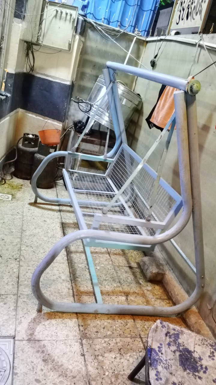 بغداد الامين • كرسي • توصيل