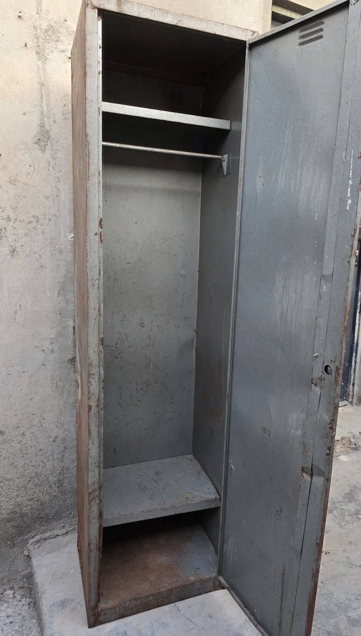 لوكر السعر 35  مكان كركوك
***********

