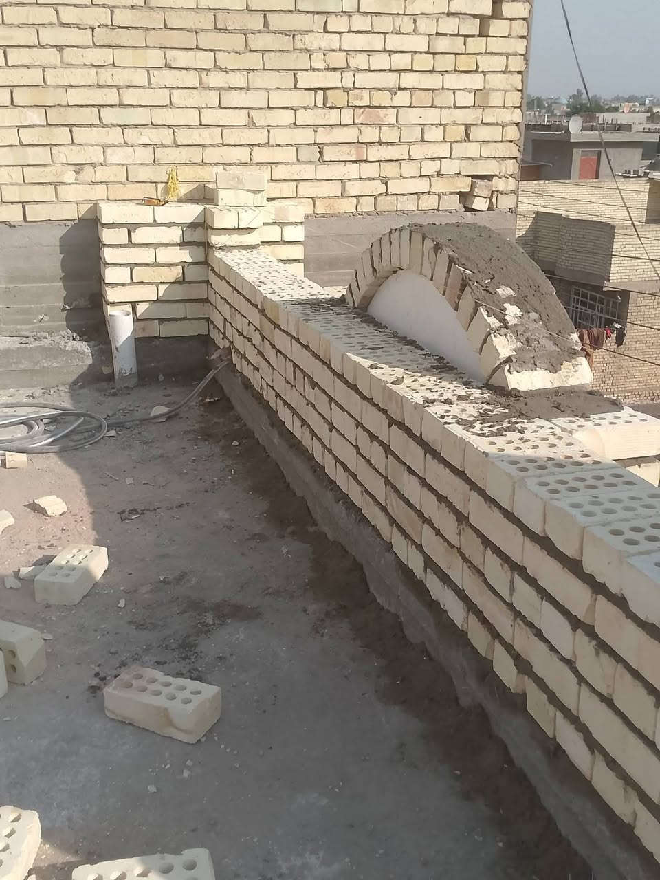 السلام عليكم الي يحتاج خلفه بناء طابوق ابلوك شغل درجة أولى الالتزام بالمواعيد اتصل وتدلل ***********
