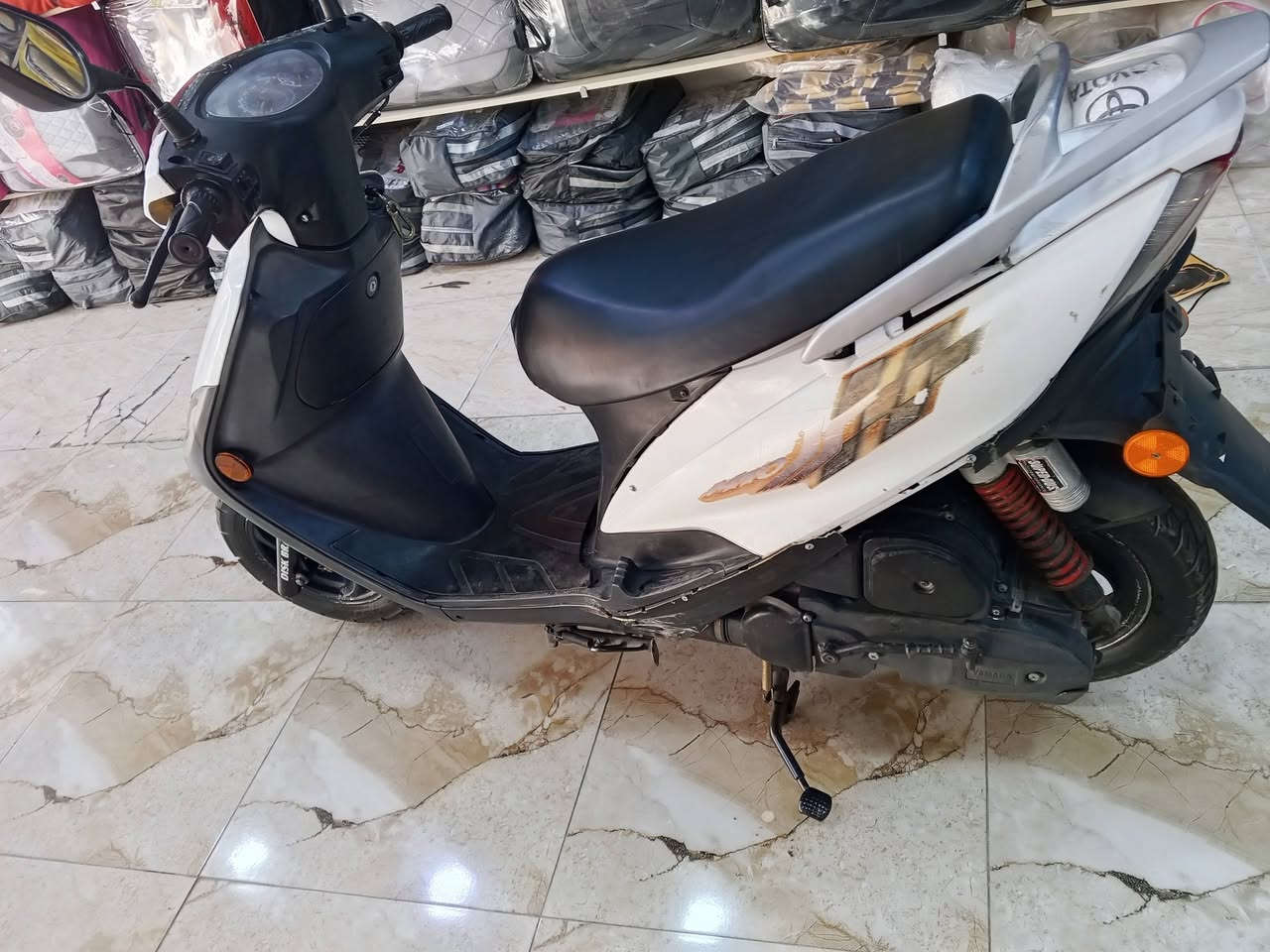سلام عليكم من رخصت الادمن 
دراجه يمها مال رمبه 
جديده نضافه فول 
كهربائيات شغاله 
رقم صاحب دراجه ‏
‪***********‬‏
