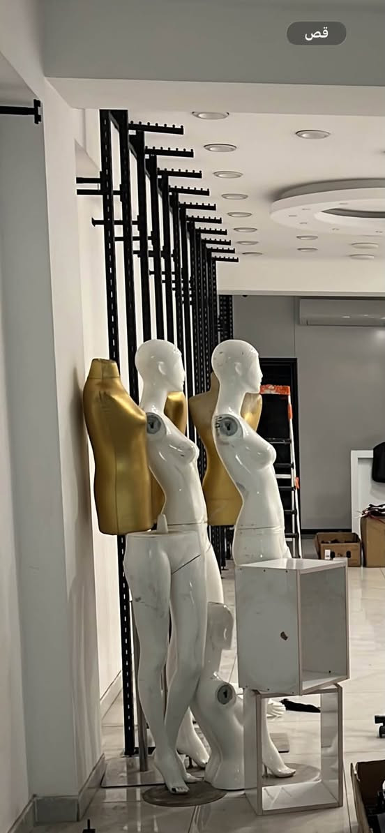 متوفر بوري اسود مربع مخرم عدد 40 بوري طول 3 متر نوعية ممتازة الاستفسار ***********
