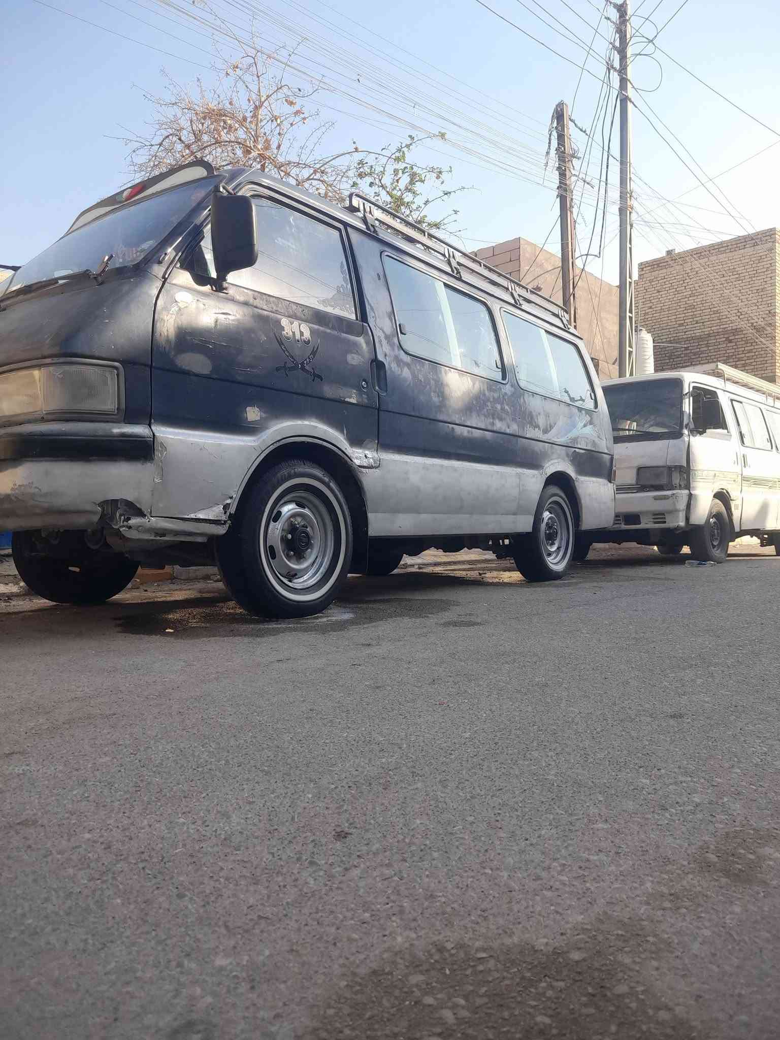 سلام عليكم كيه بسته البيع جاهره
سيارة حلوه نضيفه كبل لشارع تريد تحويل تريد وكالة رقم الماني سيارة ستيل صفاحه بس بيه طكات سعر 33 وبيه مجال اتصل على ***********

