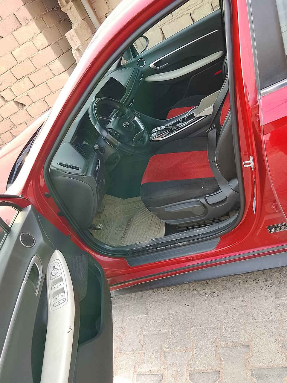 السلام عليكم ،،، سوناتا مديل 20 خليجي
جاهزه كير مكينه حداديه تبريد دبل تاير، ،،  سونارها بالصور ما بيها اي نقص،
العنوان الرميثه  ،،، غير متواجد ع فيس ،،،    ***********
