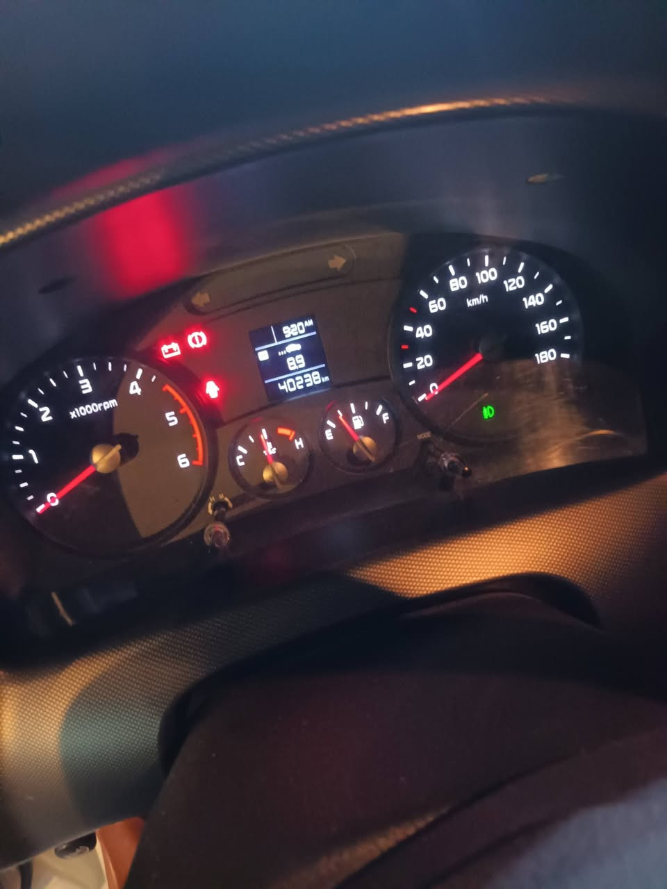كيا حمل موديل ٢٠٢٢ كفاله عامه سعر ١٤٢$ وبيه مجال شي قليل مكان الانبار فلونة صقلاوية  للتواصل ***********
