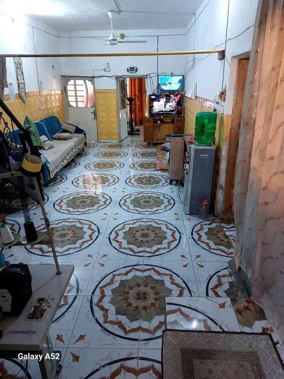 دار للبيع في ناحية اللطيفية
المساحة ١٧٠ متر 
يحتوي على محل + منظومة تصفية آرو
على شارعين يحتوي أيضاً على گراج سيارة 
الموقع قرب مدرسة حاتم الطائي 
للإستفسار الإتصال على الأرقام :
***********
***********
