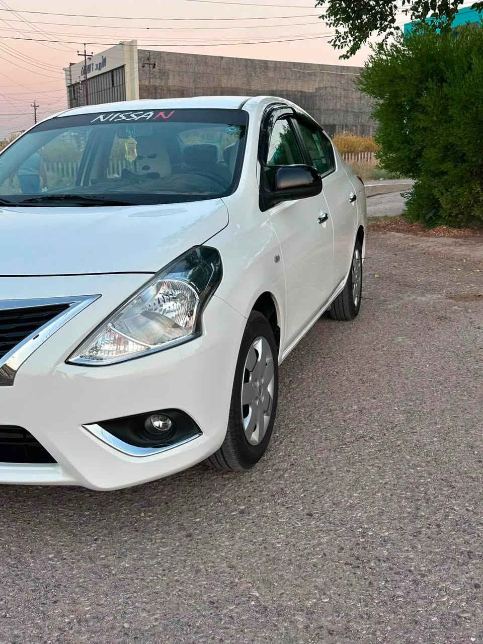 نيسان سني هندي 2025
ضمان السور 3سنوات او 100الف كيل

نيسان سني 2025 هندي
بليته زركه 

السياره ماشيه7000k يعني اخت الزيرو 

رقم اربيل الدولي الجديد 

المواصفات 

شاشة 

ويل 15 

اريل نفكيتر 

مكينه 1500

داخل بيجي

شاشة وكامرة لكزز 

يدات نيكل 

سبايدر 

شباك خليه ابو العلامه الجديده 

وباقي الموصفات معروفه
السعر 128وبيها مجال بسيط
***********
