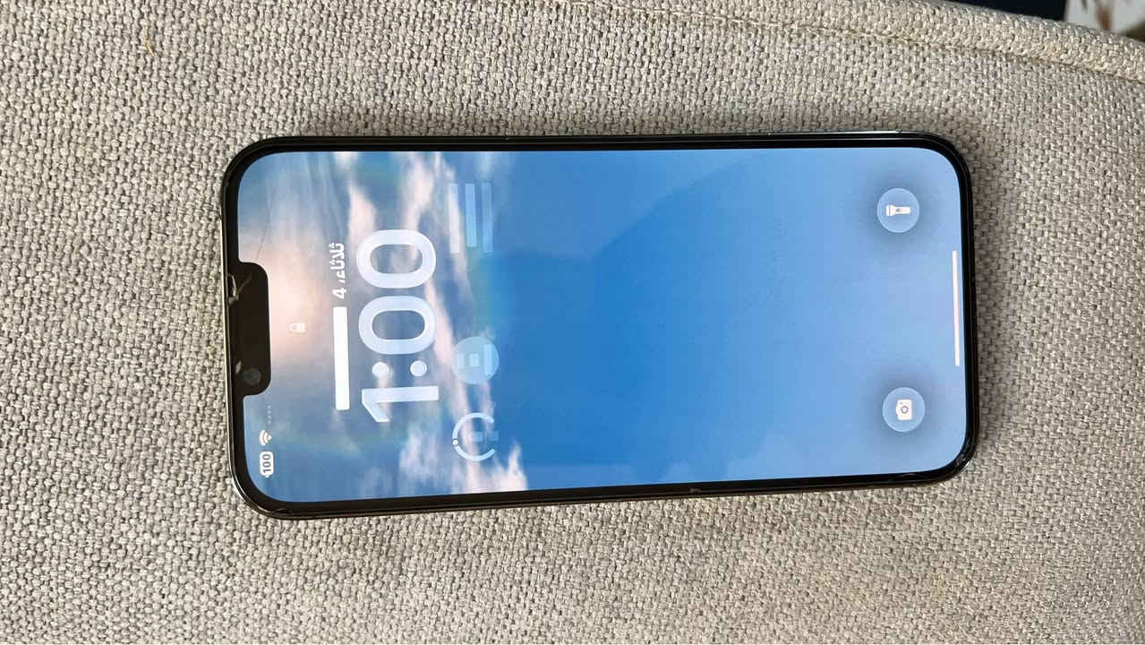 ايفون 13 برو ماكس
مبدل شاشة تفصيخ 
وضهر وبطارية اصلية.
السعر 525 
ناصرية الاسكان الصناعي
*********** ناصرية, ذي قار
