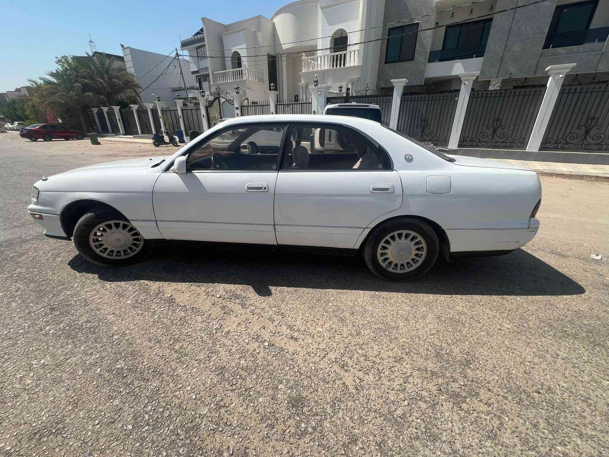 السلام عليكم
بطى مديل 1994 
السيارة جدا نظيفه 
مكاني النجف الاشرف
مكفوله كفاله عامه من الضربه والكصر ونقل جثه
رقم انكليزي قادسيه
تبريد 
شاشه
كامره
التواصل على الرقم فقط واتساب موجود ***********. 
السعر 55 ورقه وبي مجال

