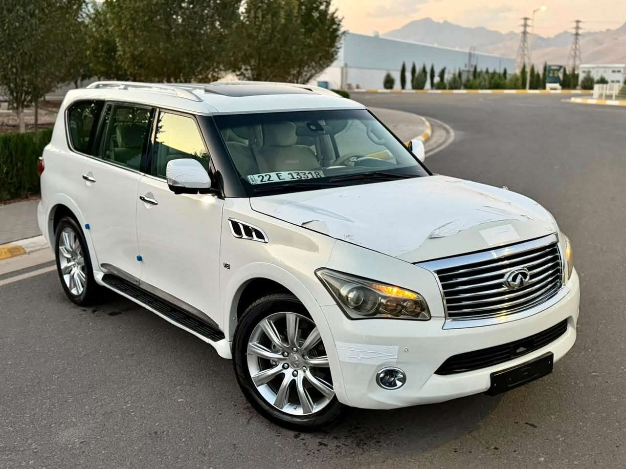 انفينيتي QX56 • ٢٠١١ • V8 ٥٫٦