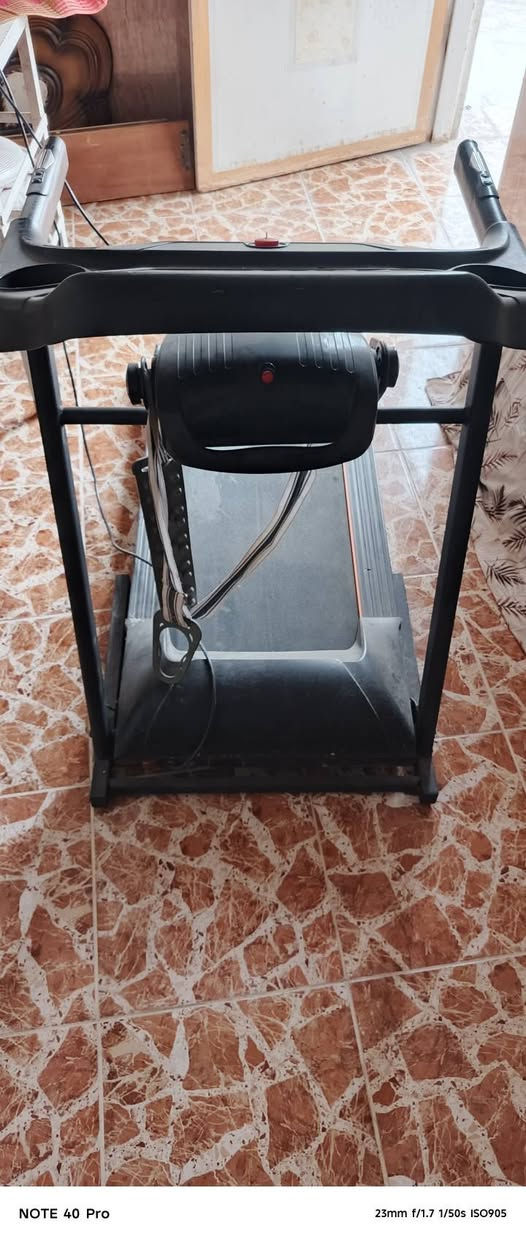 جهاز ركض • شغال • بيها مجال