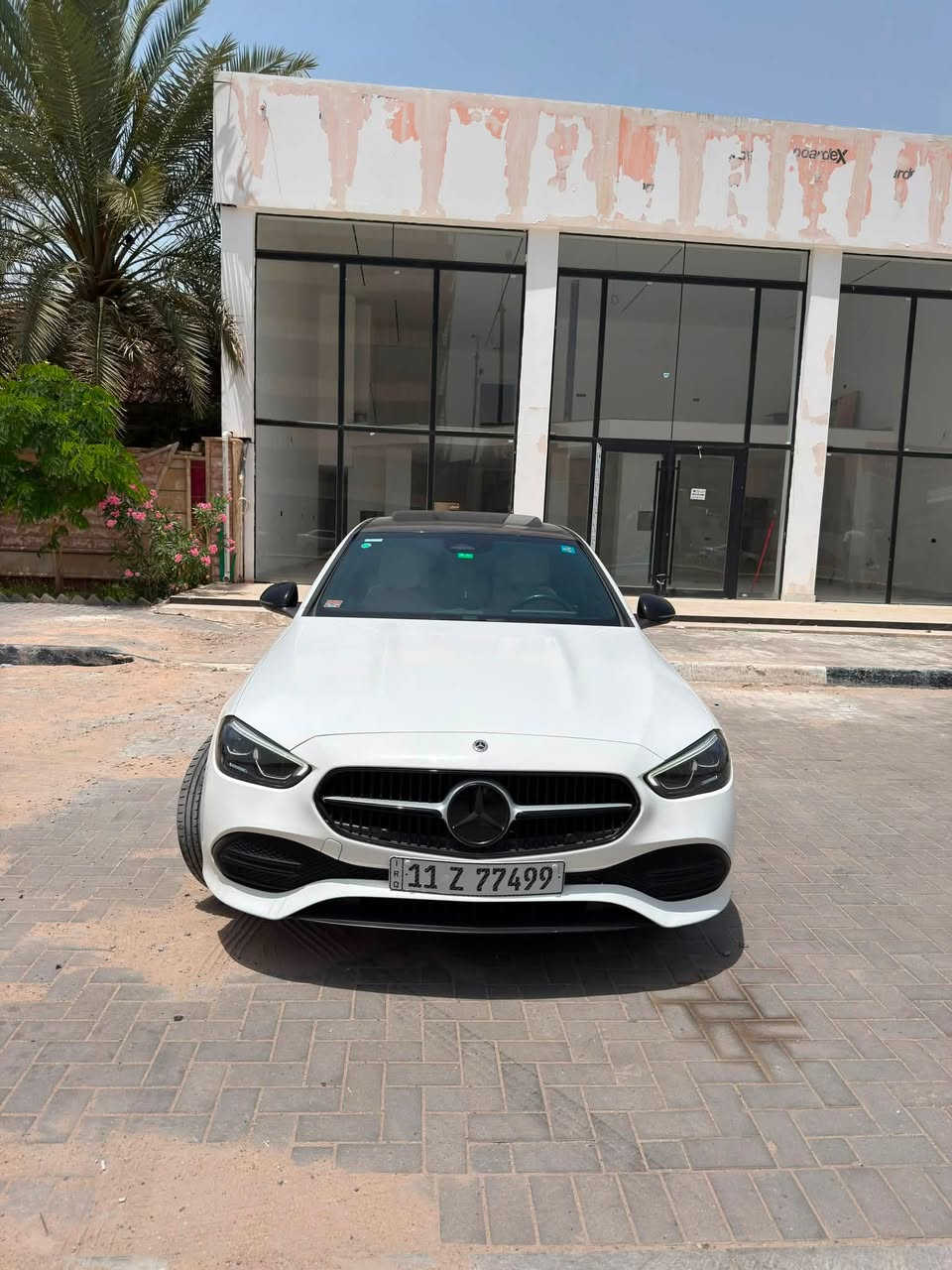 مرسيدس c300 للبيع فقط
وارد امريكي السياره ماشيه 47 الف ميل
بجم كبس 
حادثها خلفي تبديل قبق الصندوق مبدل بلادي+ قطعتين كلير بدون معجون او ضربه من امريكا 
مغلفه ppf بجم فقط 
مواصفات السياره : 
• فتحة 
• ⁠داخل 64 لون
• ⁠كشنات جلد + تحكم كامل + تدفئه+كشنات خزن
• شاشه كبيره
• ⁠تحكم سيترن كامل 
• ⁠صندوق كهرباء 
• ⁠حساسات 360 درجة
• ⁠كامرات خلفيه + اماميه 
• ⁠نقاط عمياء 
• ⁠وبقيه الموصفات المرسيدس معروفه
• ⁠السياره رقم بغداد ب أسمي السياره كلش جديده وجاهزه من كلشي سيرفس كامل بدون اي نقص السياره جديده وجاهزه من كلشي 
• ⁠سعر السياره 293 وبيها مجال مكان السياره بصره حي الخضراء 
• ⁠للاستفسار اكثر  : ***********
