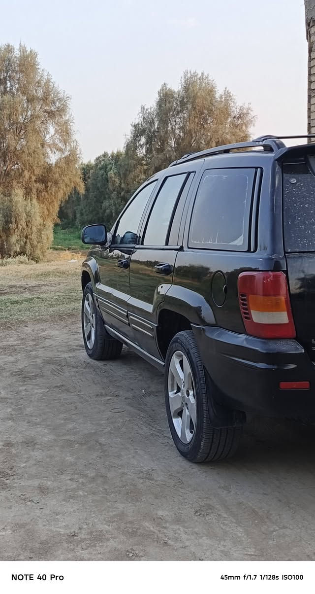 شيروكي • V6 اوتو • ٢٠٠٠