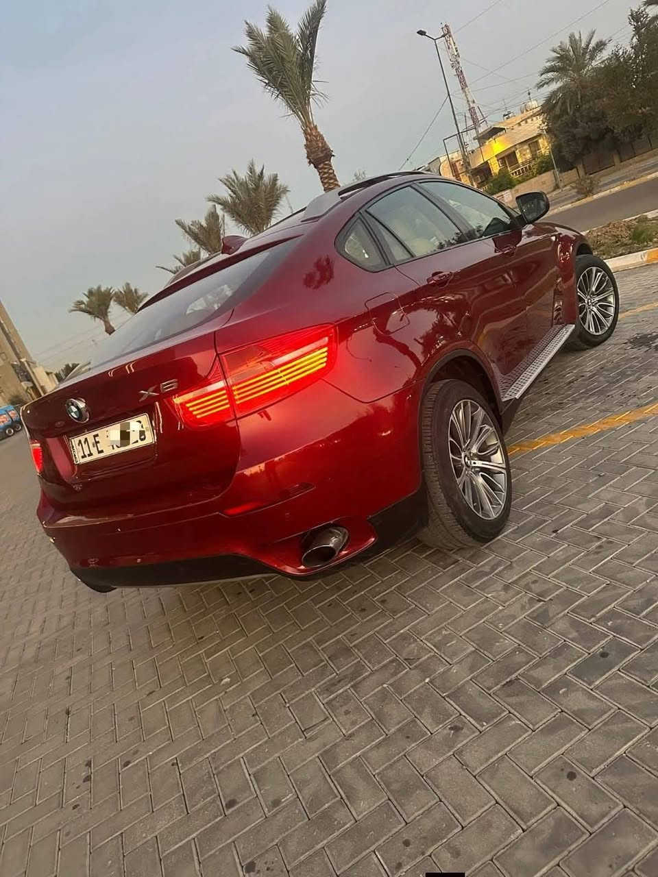 سلام عليكم بي ام x6موديل 2009سته سلندر توين تيربو سيارة حلوه رقم بغداد ماكاني بصرة فول مواصفات نقص تبريد ربط بواري فقط وغاز السعر 110الشراي يتصل  ***********
