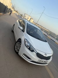 كيا سيراتو خليجي موديل 2017 ماشيه 163 بأسمي تحويل مباشر كشنات جلد فتحه...