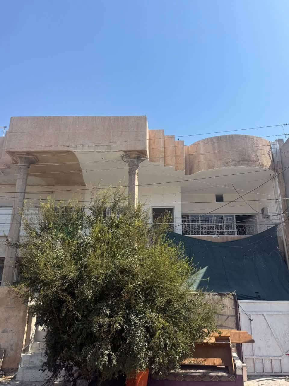 🏠 مشتمل للإيجار | طابق ثاني
📍 طريق بغداد – خلف أسواق غندورة
📐 150م² | غرفتين نوم + هول + صحيات + مطبخ + استقبال

📞 ***********
