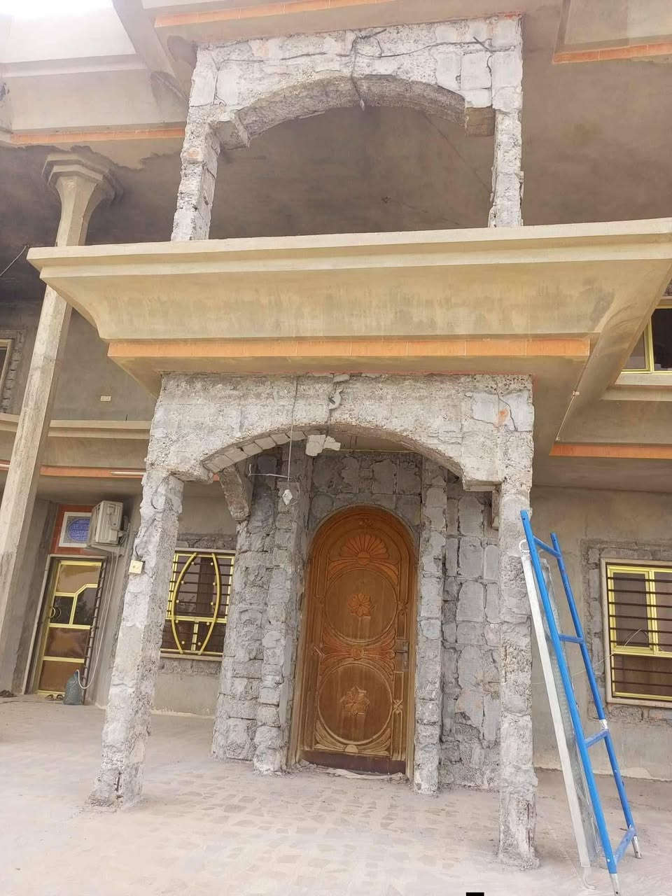 كادر ابو التوت لكافه الاعمال
1:تصفير بيوت
2;فرش حجر بيوت وحواش
3:تفليش بيوت كبيره وزغيره
4:تفليش حايط وتنضيف البلوك 
5: تصفيط البلوك ع الخريطه
6: لبخ تكعيبه 
7، فتح مكان دكتات تبريد مركزي 
وكافه الاعمال الحره
‏‪‏‪***********
