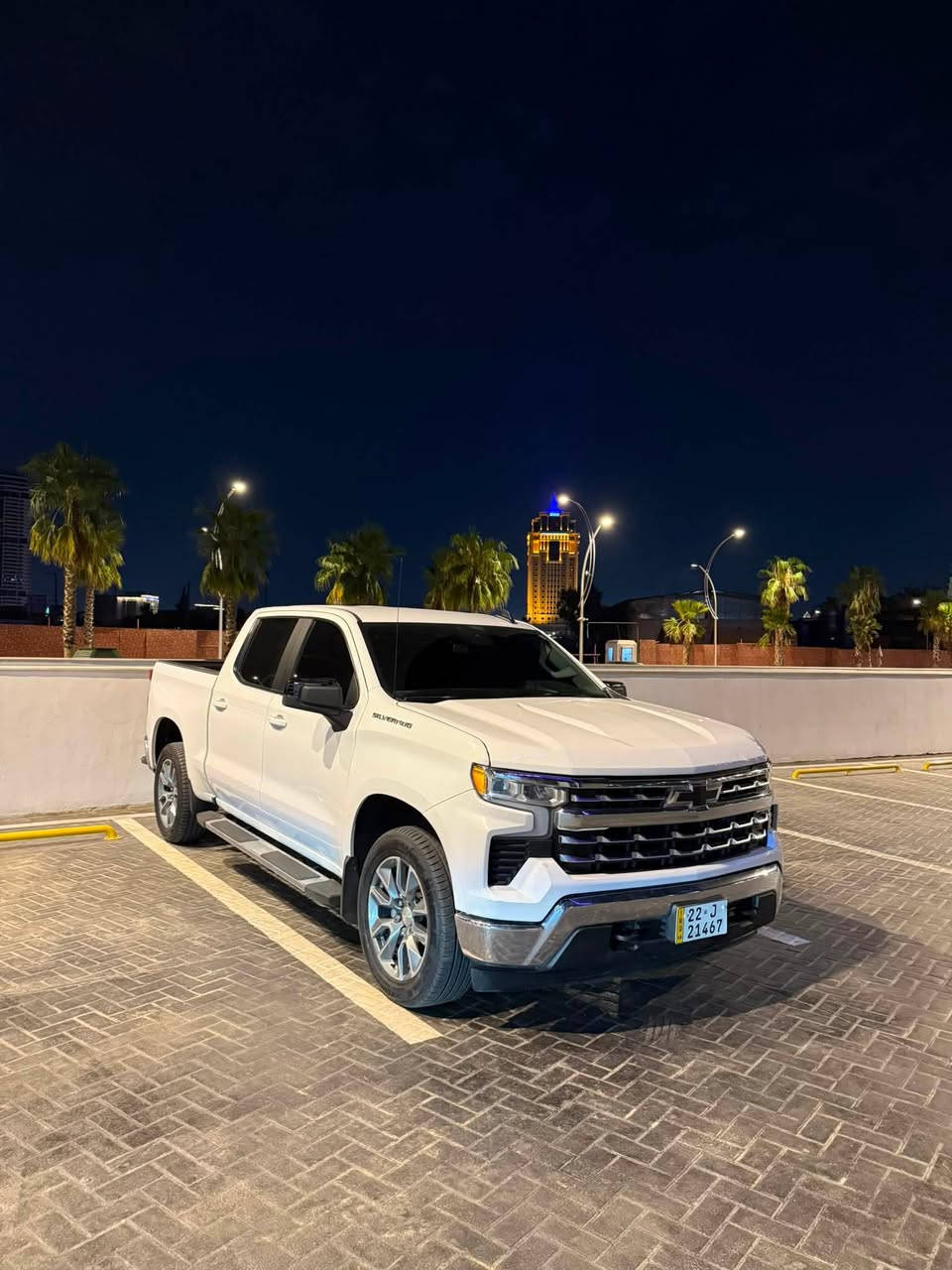 سیلفرادۆ 2023
مواصفات السيارة LT
ماشية 68 ألف ميل
4x4
السيارة نظيفة وما زالت جديدة
بونیت جاملک مصبوغ  فيها صبغ بارد واحد.
بسعر مناسب
رقم عربي ***********
رقم کوردی ***********
