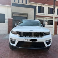 للبيع جيب كراند شيروكي لمتد ٢٠٢٢ الشكل الجديد ٥ راكب بدون فتحة و معروف...