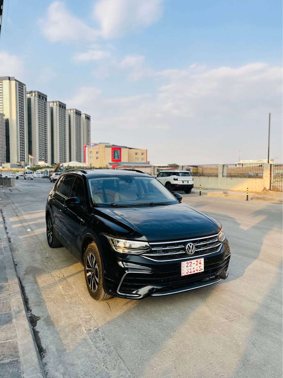 Volkswagen tigwan 2023
سعر بلاش🔥🔥
٧ نةفةرى سى ريز كوشين
موصفات SE
حةساس
رادار
شاشة گةورة 
لايت ئؤتؤ
كاميرة
عادى 
تؤماتيك
گيج الكترؤنى
كوشين قوماش وة كارةباى 
ويل ١٩ 
رةقةم كاتى سى مانگى لةگةل ماوة بةشةرتى رةقةم 
6 هةزارى هةقيقى رؤيشتوة 
سةيارةكة دوو پارجة و پةلةيةكى هةية
كةميك ناوى گرتوة
بؤ زانيارى زياتر تةلةفؤن بكة *********** أربيل, العراق
