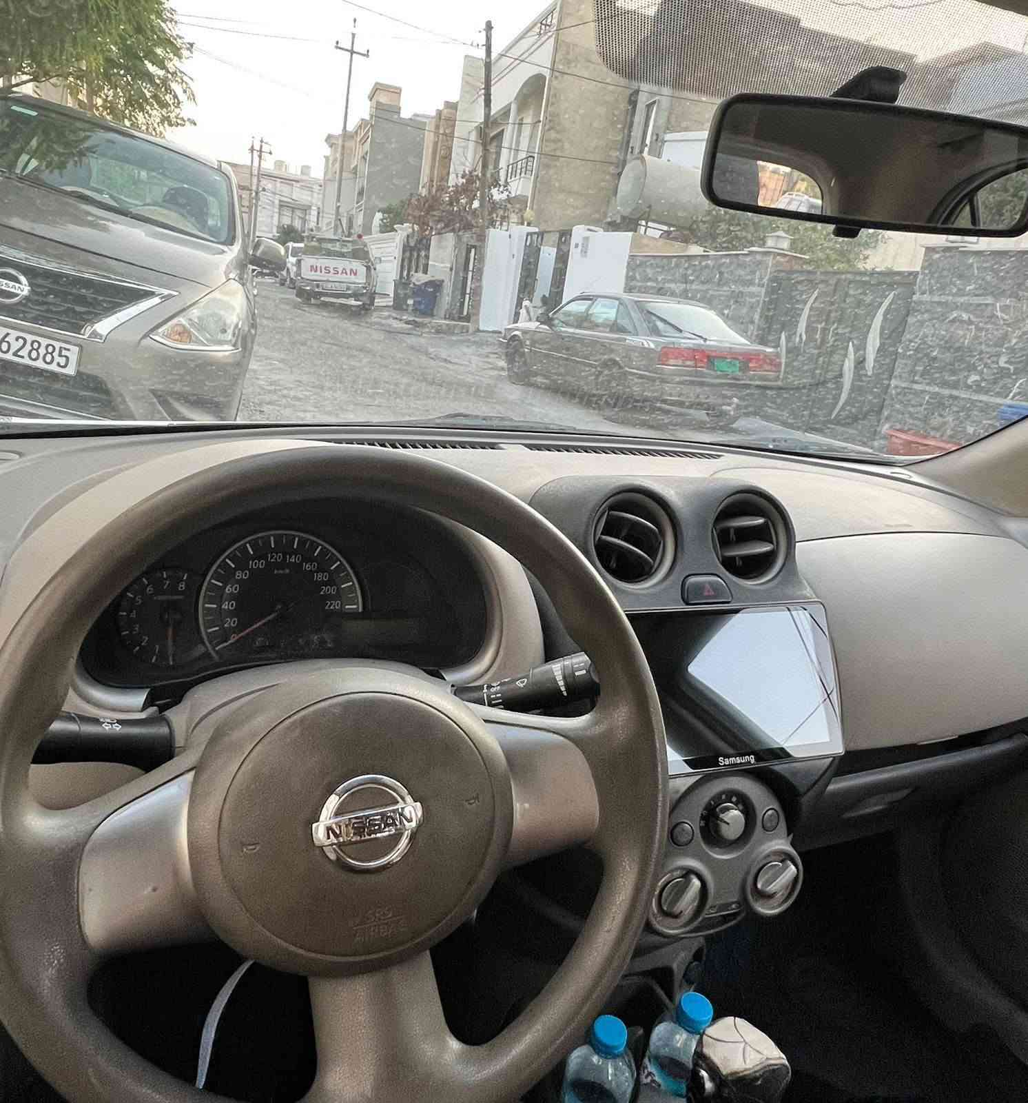 NissanMicra 2015
148,000km 
 گێرومەکینە بەشەرت
سێ پارچە بێ ژورەوە(دەرگا،چامڵغ پێشەوە ،چامڵغ دواوە) 
*********** واتساپ
