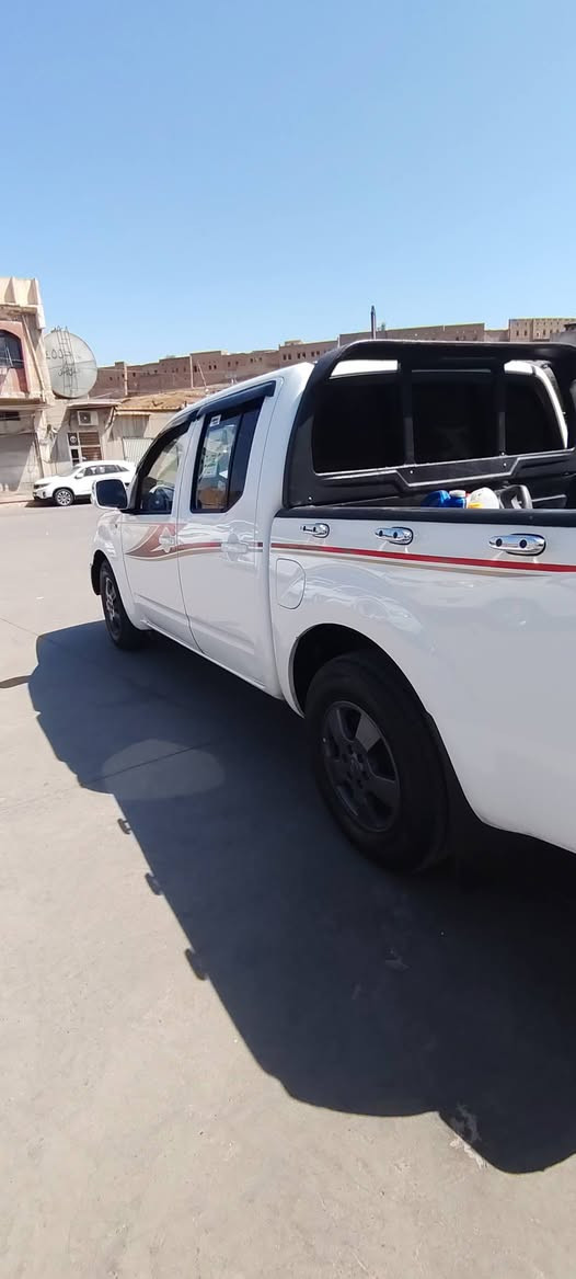 .
سلام عليكم بيكم نيفاره 2009 اربيل تحويل مباشر كفاله عامه 
كير عادي محرك بلادي تبريد ثلج صدر تخم تاير سياره جديده بيع أو مراوس حسب قناعه مكاني بغداد بسمايه الرقم*********** واتس
