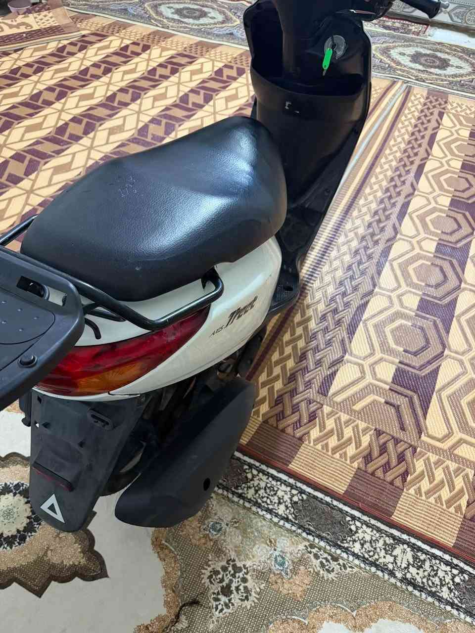 السلام عليكم اكزاز ياباني نوزل خطين مكينه بلادي برغي مامفتوح بيهه مكفوله من كلشي شراي يتصل مكاني بغداد الشعب 
***********
