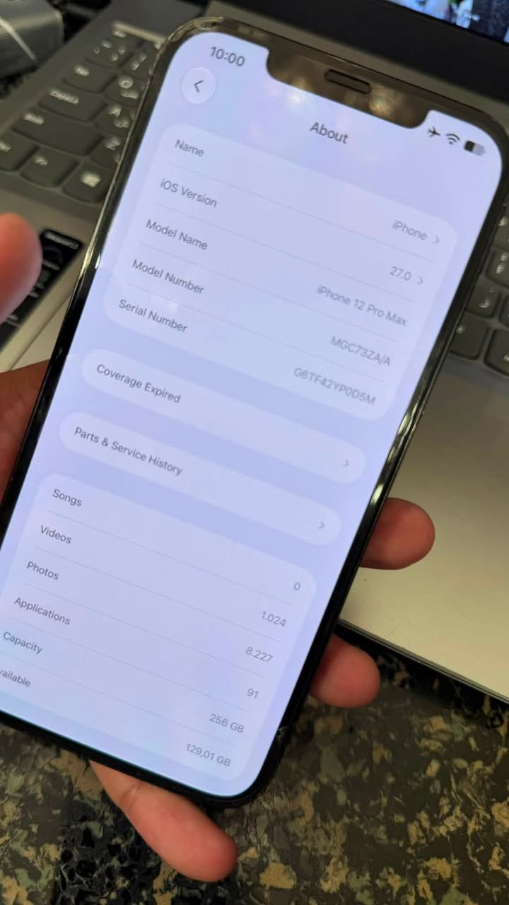 iPhone 12 pro max 
الجهاز ممفتوح ولا مصلح ولا شي 
ذاكره 256 
البطاريه 73 
بي مشكله الصوت ضعيف وفطر خفيف بالكامره الخلفيه 
كارتونه ويا كامله 
السعر قفل قفل قفل 350 
المكان كرادة داخل 
7717453741

نص مكتوب في الصور:
- 10:00 About Name iOS Version iPhone > Model Name 27.0 > Model Number iPhone 12 Pro Max Serial Number MGC73ZA/A G6TF42YP0D5M Coverage Expired Parts & Service History Songs Videos 0 Photos 1.024 Applications 8.227 Capacity 91 256 GB vailable 129,01 GB
- 10:00 Battery Health & Charging Important Battery Message The health of the battery in this iPhone has significantly degraded. An Apple Authorized Service Provider can replace the battery to restore full performance and capacity. Find Your Service Options Maximum Capacity %73 This is a measure of battery capacity relative to when it was new. Lower capacity may result in fewer hours of usage between charges. Peak Performance Capability Built-in dynamic software and hardware systems will help counter performance impacts that may be noticed as your iPhone battery chemically ages. Optimized Battery Charging To reduce battery aging, iPhone learns from your daily charging routine so it can wait to finish charging past %80 until you need to use it.
- 10:00 About Name iPhone > iOS Version 27.0 > Model Name iPhone 12 Pro Max Model Number MGC73ZA/A Serial Number G6TF42YPOD5M Coverage Expired > Parts & Service History > Songs 0 Videos 1.024 Photos 8.227 Applications 91 Capacity 256 GB Available 129,01 GB