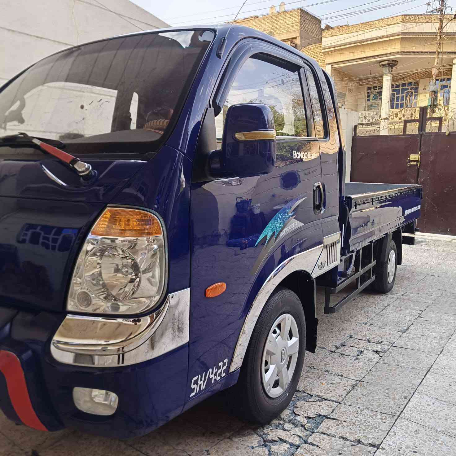 كيا بنكو موديل 7 محرك 3000 مفتوح
مكفولة من ضربة وكص وتبديل صبغ مكانات بصيطة اثر جراد
محرك كير اكسن مكفول
شاصي مكفول 
حدادية جديدة 
تخم تاير امامي خلفي جدد 
جاهزة من كل النواحي 
رقم بغداد انكليزي سنوية لغاية 30 تحويل مباشر 
السعر 80 وبي مجال 
مكاني بغداد مدينة الصدر 
رقم الهاتف ***********
