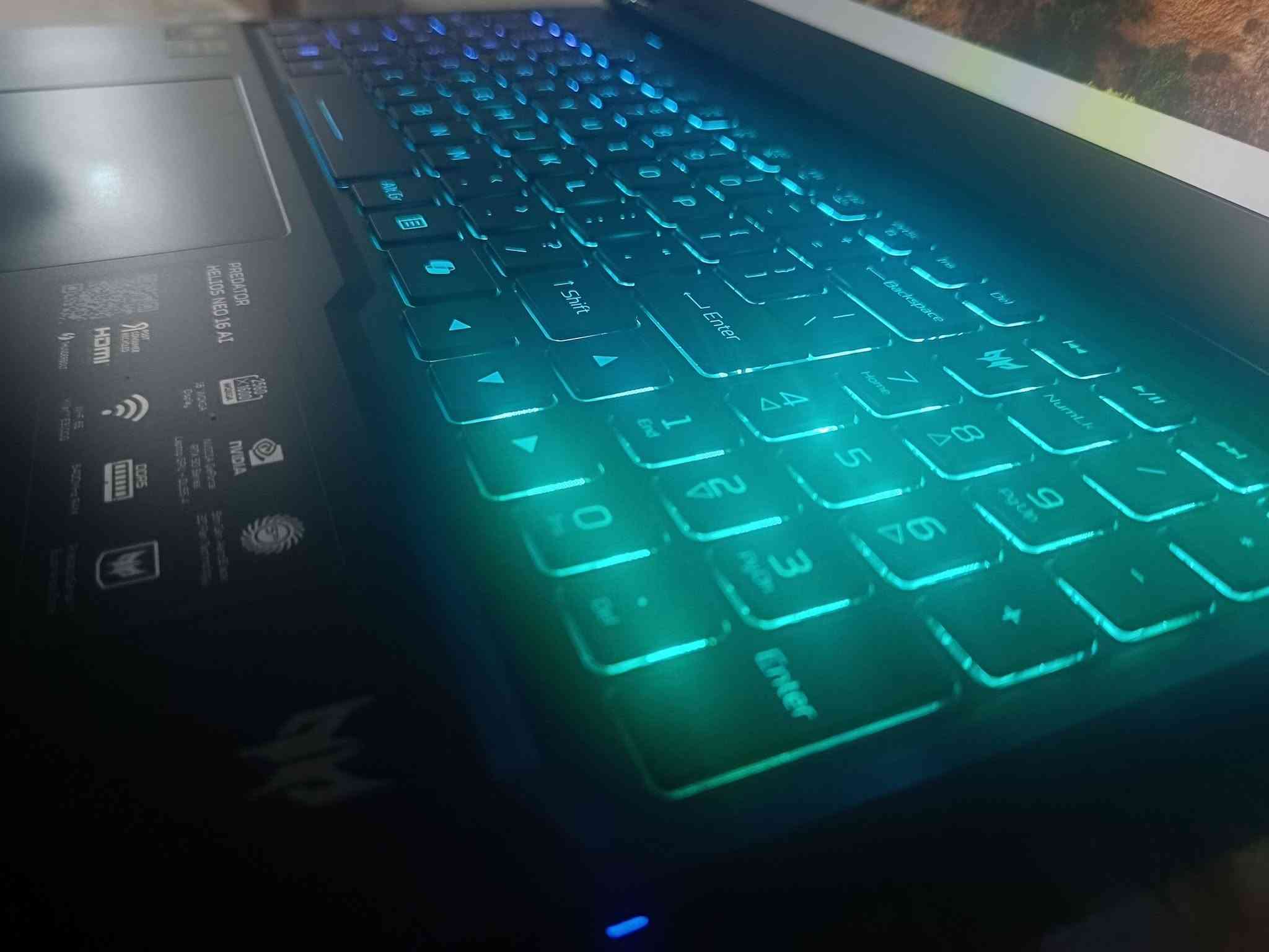 acer predator Helios neo 16 AI
المعالج core 9 275hx
الرامات drr5 32g 6400
كرت شاشة RTX 5070ti 12G
الشاشة 16 انج 240hz دقتها 2k
 التخزين NVMe ssd 1tera
يحتوي على شريحة ذكاء اصطناعي NPU
تكدر عن طريقها تشغل ذكاء اصطناعي محلي 
ملحقات كاملة كارتونة وشاحنة 
صحة بطارية 97
السعر مليونين و950
لابتوب وحش مناسب لكل اعمال رندرة والعاب والبرامج الهندسية
مكاني بغداد 
رقمي ***********

نص مكتوب في الصور:
- Run new task CPU Intel(R) Core(TM) Ultra 9 275HX % Utilization 100% 60 seconds 0 Utilization Speed Base speed: 2.70 GHz 13% 1.62 GHz Sockets: 1 Cores: 24 Processes Threads Handles Logical processors: 24 278 4862 147128 Virtualization: Enabled L1 cache: 2.4 MB Up time L2 cache: 40.0 MB 3:21:16:41 L3 cache: 36.0 MB
- GPU NVIDIA GeForce RTX 5070 Ti Laptop GPU 3D 0% Copy 0% Video Encode 0% Video Decode 0% Dedicated GPU memory 12.0 GB Shared GPU memory 17.9 GB Utilization 0% Dedicated GPU memory 0.0/12.0 GB GPU Memory 0.0/29.9 GB Shared GPU memory 0.0/17.9 GB Driver version: 32.0.16.1692 Driver date: 9/4/2026 DirectX version: 12 (FL 12.2) Physical location: PCI bus 1, device 0, function 0 Hardware reserved memory: 344 MB Run new task