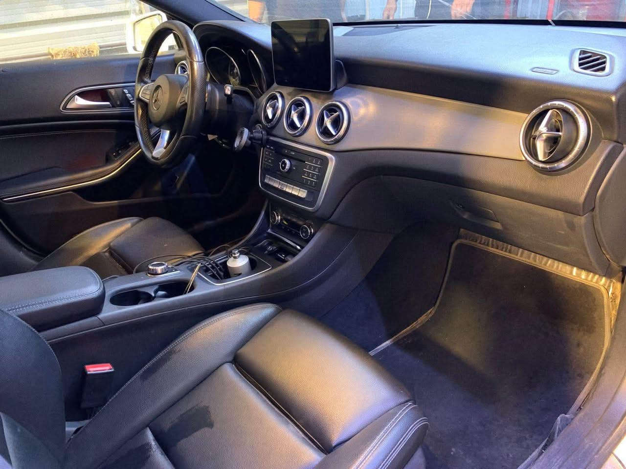 مارسيدس Cla250 
٢٠١٨
٤ سلندر ٢٠٠٠ توربو
سونار بالمنشور
وصور الحادث موضحه 
بدون دواخل حادث موقوي

مكينه كير تبديد محد 
جاي يمهما عل شركة كفالة

كامل مواصفات عدا البنوراما مابيها 
بالسيترن
تحكم ستيرن
رادار سرعه
مانع امزلاق
مانع اصتدام
كامره خلفيه قلاب
مري كهرباء قلاب
انارة داخليه لدات ب 9 الوان
جلد الكراسي مع تدفئة
كراسي كهرباء
بصمه بكل الابواب
وضعيات تحكم ميموري عدد 2
بدون بنوراما
لد زنون الايتات
البك لايت لدات
صندوك كهرباء
كار بلي
سيدي او ديفيدي
شاشه داخليه مع ماوس ميكانيكي
تبريييد ثلج معروف المارسيدس بالتبريد
اشارة بالمري

كل الايرباك سليم عدا ايرباك جامة السايق

رقم بغداد تحويل مباشر
📍بغداد زيونه

سعر 150$ ورقه وبيها مجال للشراي
بيع او مراوس بتسلا

واتساب
*********** بغداد, العراق
