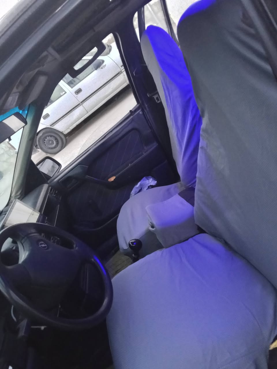 اوبل فكترا 89
حجم 18 

كير محرك شرط
كير عادي  

دفتر بانزين 

صبغ جماليه حزام  فقط سياره كلش حلوه من صدر من دبل من كشي ما ناقصه 

سعرها 31 بيها مجال بسيط 

مكان كركوك اتصل وتدلل ***********
