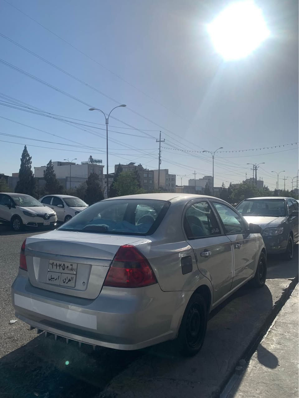 ئەڤیۆ ٢٠٠٩

هەرزەنترن سعر  

گێر عادی
مەکینە گەورە 
سەیەرەکە ٤ پارچەی سبوغە بە حیزام دم دەفرۆشم
پێش و پشت و ناو دینگە و سەقف و شانی بە شەرت

٦٥٠ دۆلار رغەرامەی لەسەرە نرخی نرخی ٤٣ وەرەقە٣٦  وەرەقەی سافی  قفلە
لە هەولێرم 

*********** أربيل, العراق
