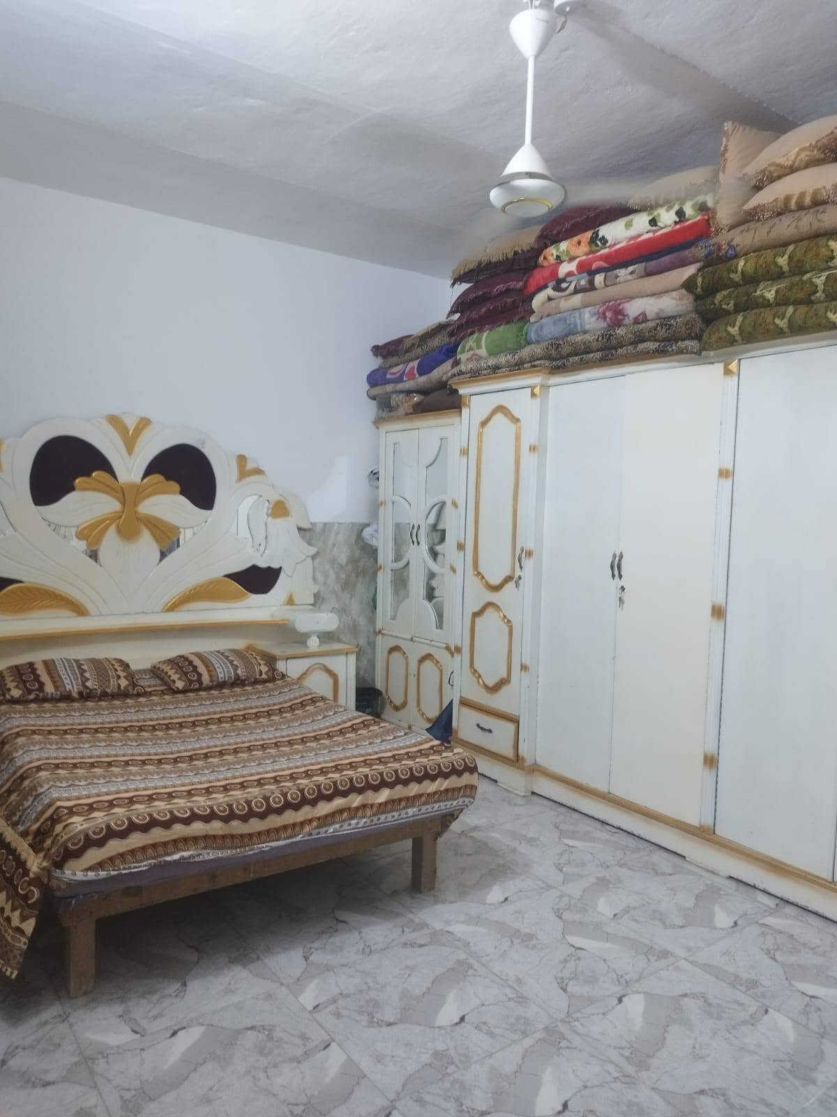 بيت زراعي • بالزراعي مال غسل • غرفتين